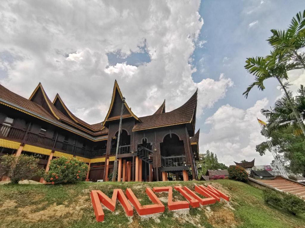 Oyo 90643 Gks Hotel Seremban Luaran gambar