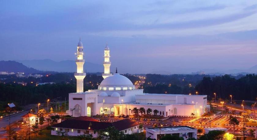 Oyo 90643 Gks Hotel Seremban Luaran gambar